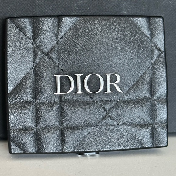 Dior Eyeshadow Palette - Silk Taupe (647) - Picture 2 of 4